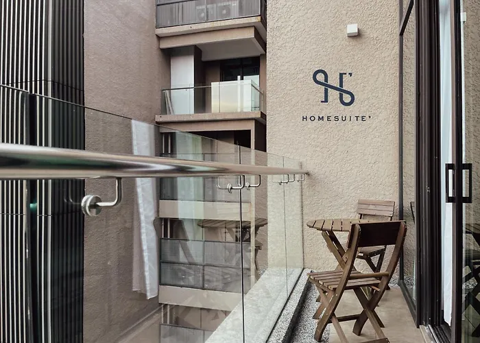 Homesuite\' Home At Riverson Soho