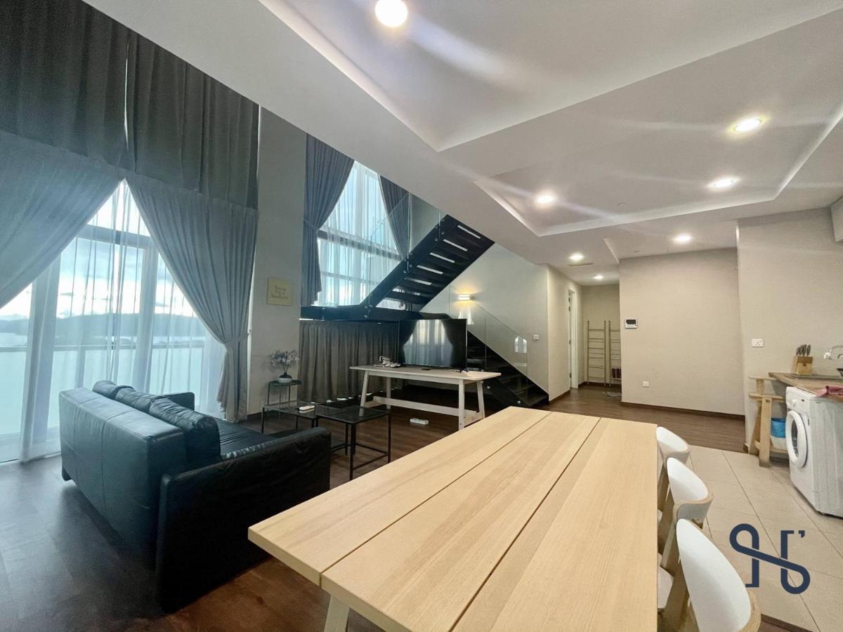 Apartment Homesuite' At Riverson Soho *
