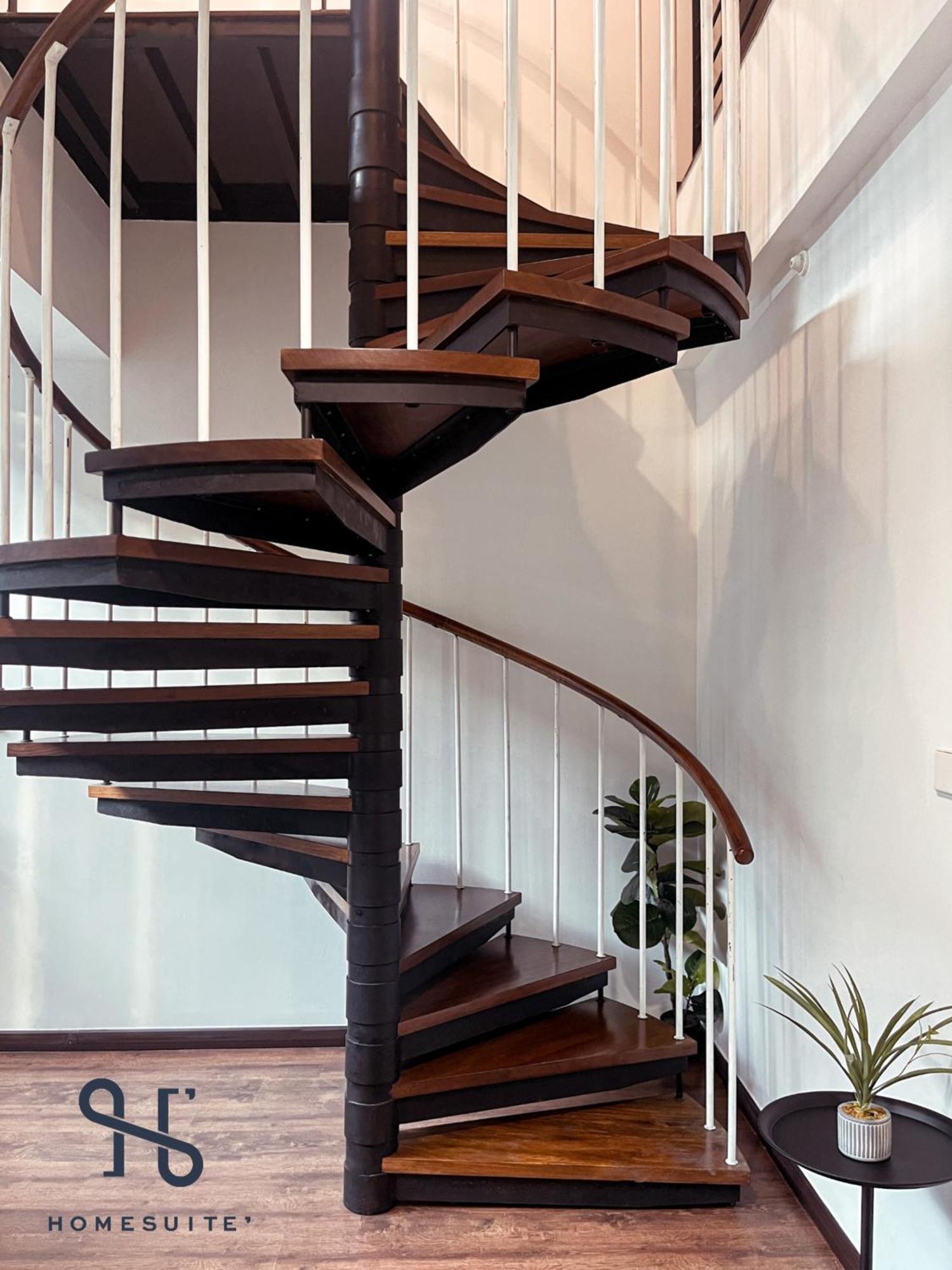 Homesuite' At Riverson Soho